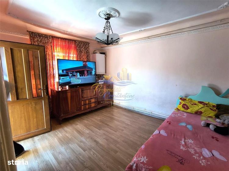 Casă cu 4 camere în Km 4