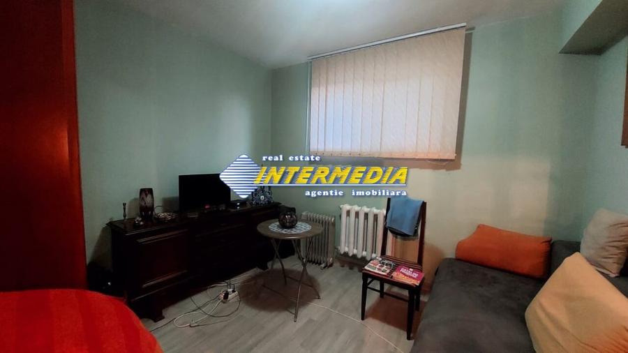 Apartament cu 2 camere decomandat, mobilat în Cetate — fotografia 3