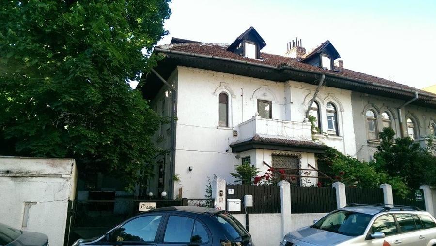 Casă cu 6 camere cu Canalizare în Dorobanți