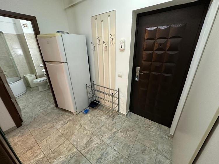 Garsonieră în Apărătorii Patriei