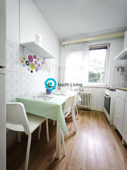 Apartament cu 3 camere semidecomandat în Pajura