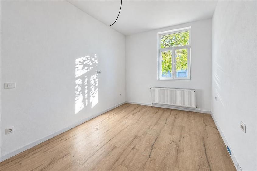 Apartament cu 3 camere decomandat în Terezian
