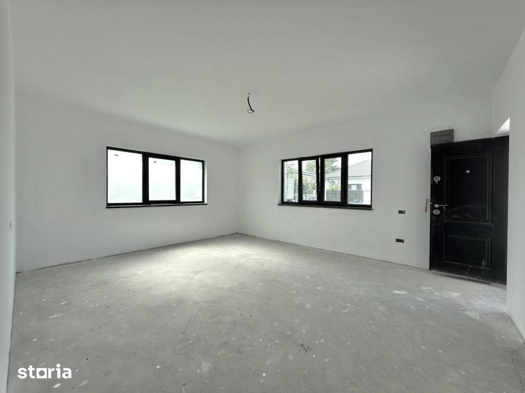 Casă cu 5 camere cu Teren 500 Mp în Central