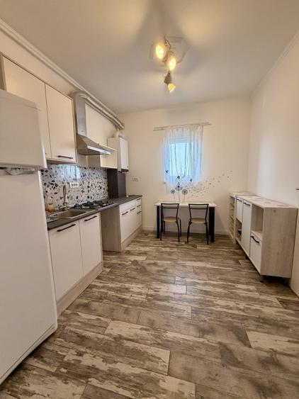 Apartament cu 2 camere decomandat, mobilat în Giarmata-Vii