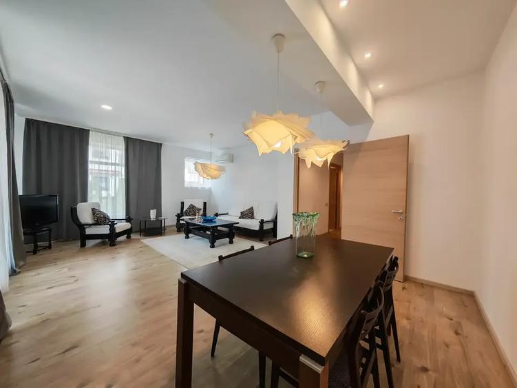 Apartament cu 3 camere decomandat, mobilat în Barbu Văcărescu