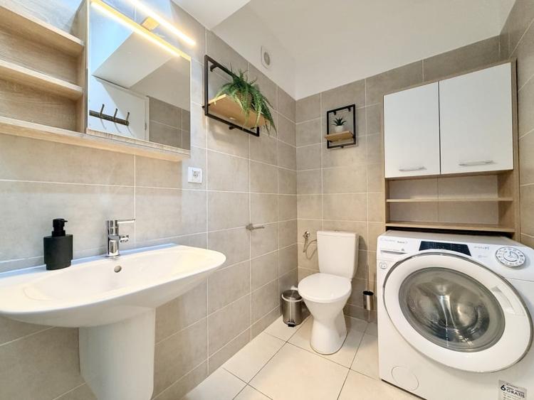 Apartament cu 2 camere semidecomandat, mobilat în Gheorgheni
