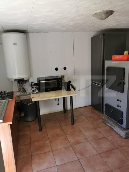 Casă individuală cu 5 camere cu Garaj în Halmeu