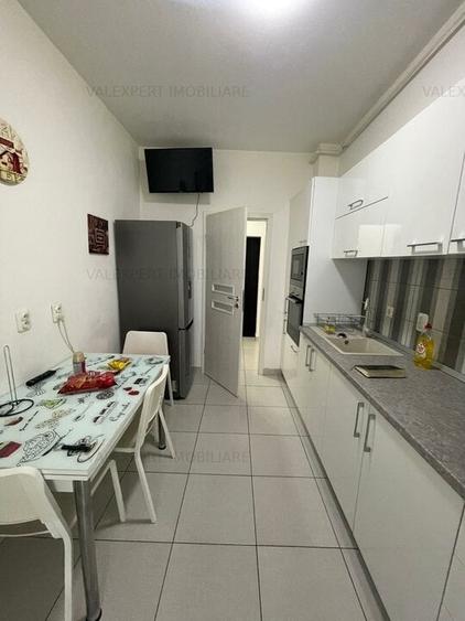 Apartament 2 camere mobilat/util, terasa 16 mp închisă, loc de parcare cadastrat - 2