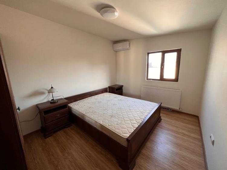Apartament cu 4 camere decomandat, mobilat în 1 Mai