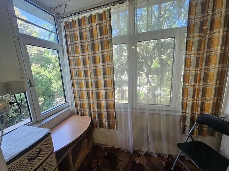 Apartament cu 2 camere decomandat în Eremia