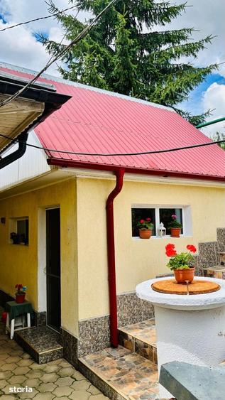 Casă cu 3 camere decomandat cu Teren 768 Mp în Exterior Vest