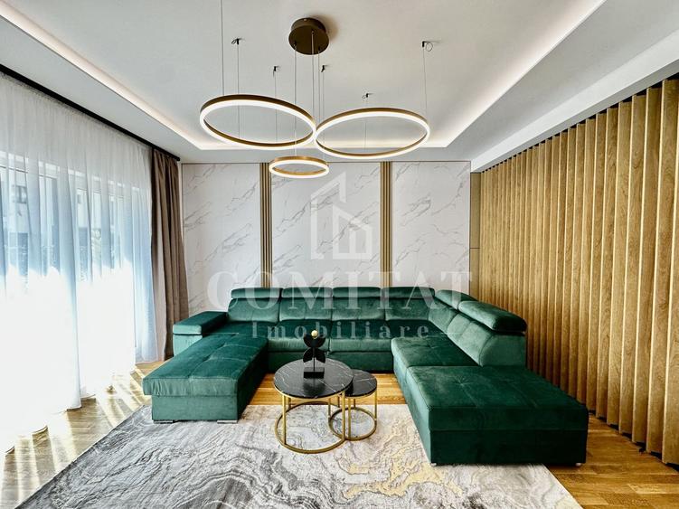 Duplex cu 4 camere cu Canalizare în Florești