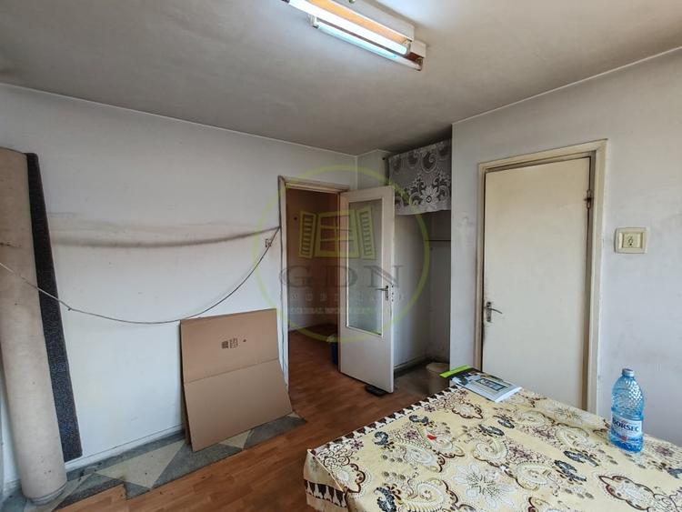 Apartament cu 3 camere decomandat în Ștrand