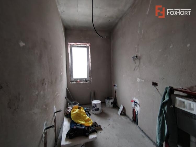 Apartament cu 3 camere decomandat în Giroc