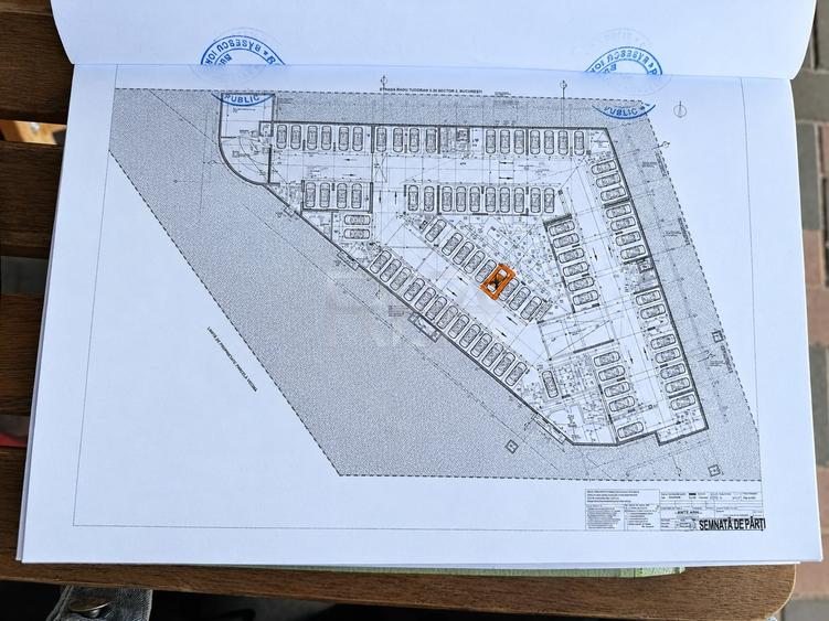 Apartament cu 3 camere decomandat în Pipera