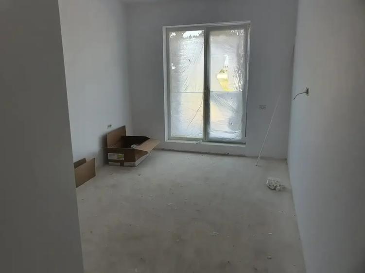 Apartament cu 2 camere decomandat în Theodor Pallady