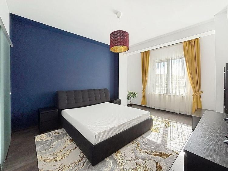 Apartament cu 3 camere semidecomandat în Gorjului