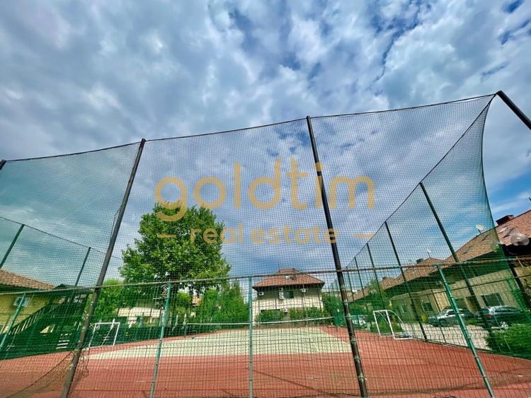 Casă cu 5 camere cu Piscina în Iancu Nicolae
