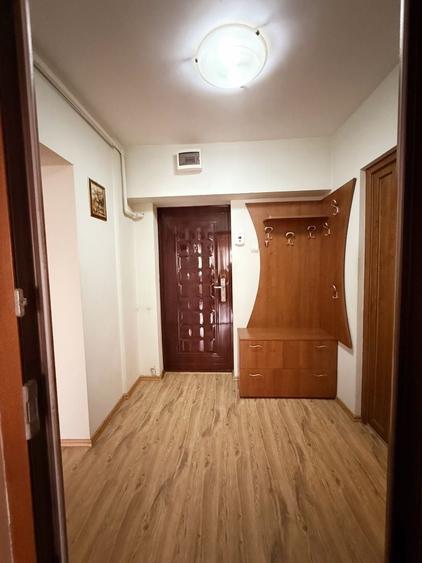Apartament cu 2 camere decomandat în Centrul Civic