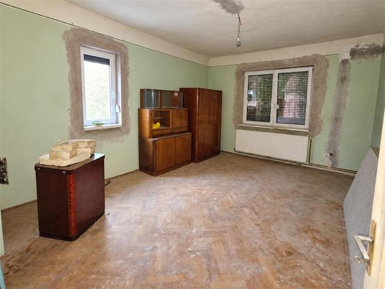 Casă individuală cu 4 camere cu Teren 450 Mp în Lazaret