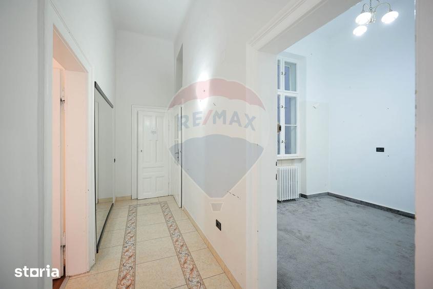 Apartament cu 3 camere în Ultracentral