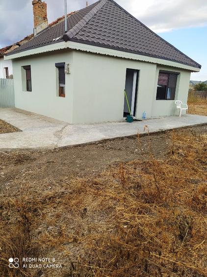 Casă individuală cu 2 camere cu Teren 600 Mp în Stăncuța