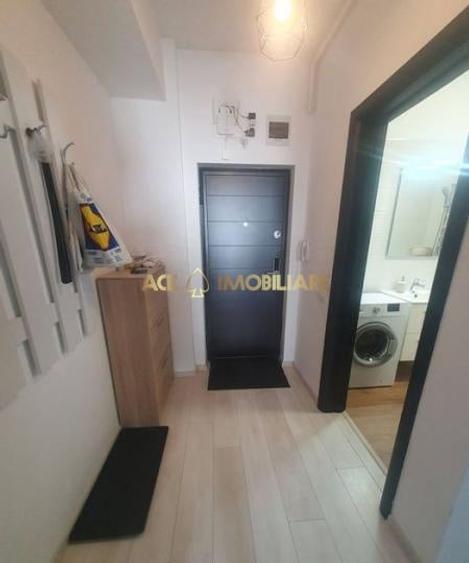 Apartament cu 3 camere decomandat, mobilat în Otopeni