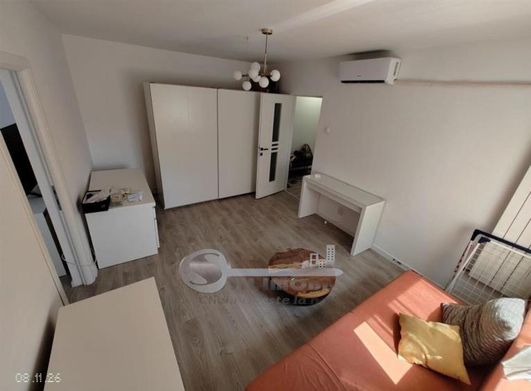 Apartament cu 2 camere decomandat în Podu Roș