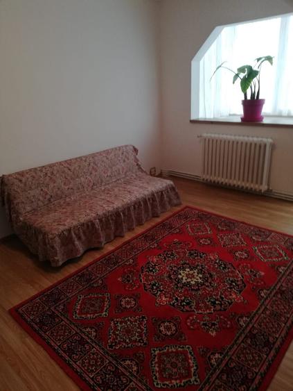 Apartament cu 2 camere semidecomandat în Astra