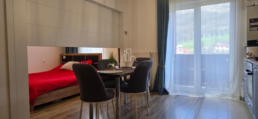 Apartament cu 2 camere decomandat în Est