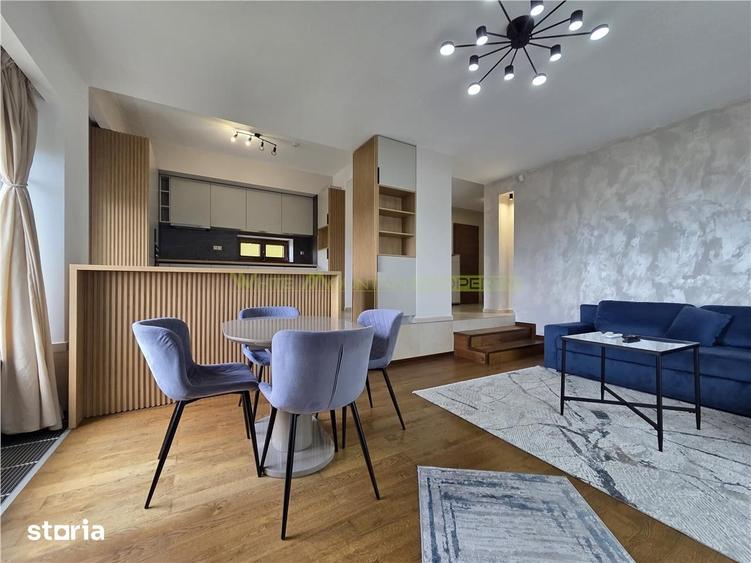 Apartament cu 3 camere, mobilat în Schei