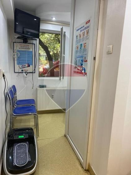 Apartament cu 2 camere semidecomandat în Berceni
