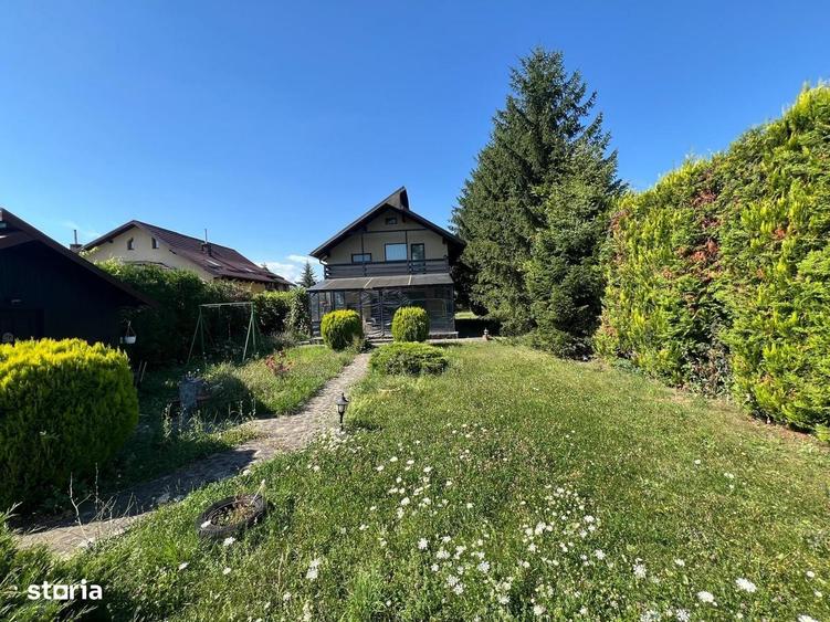 Casă cu 4 camere în Brebu