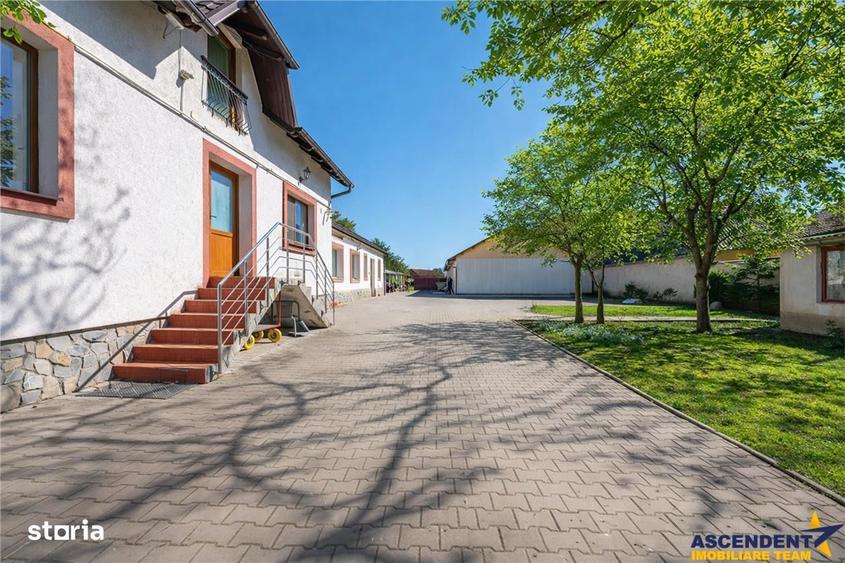 Casă cu 6 camere decomandat cu Canalizare în Hălchiu