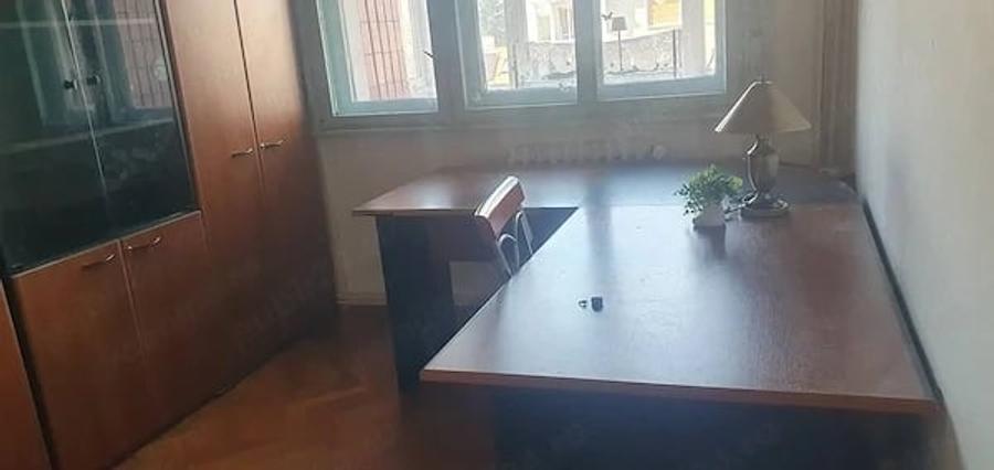 Apartament cu 4 camere decomandat în Bălcescu