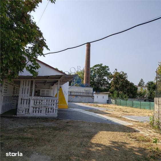 Casă cu 4 camere cu Teren 972 Mp în Central