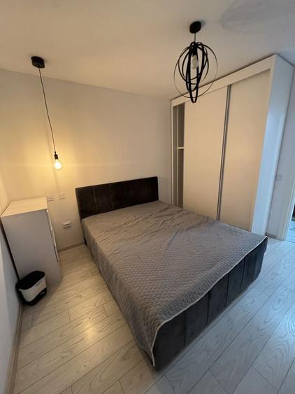 Apartament cu 2 camere decomandat în Rediu