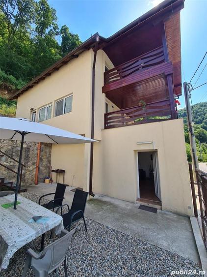 Casă cu 4 camere în Central