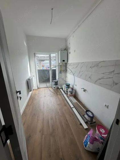 Apartament cu 3 camere decomandat în Sud