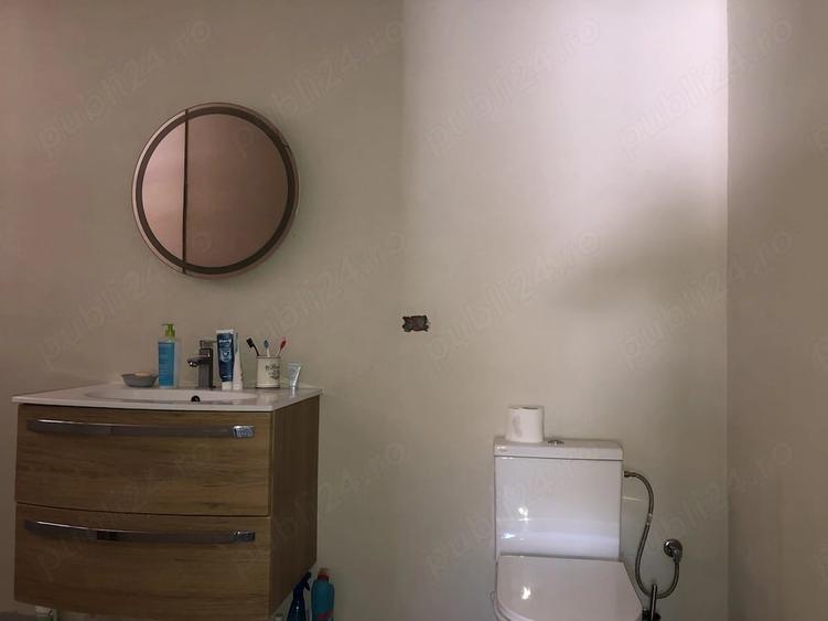 Casă cu 4 camere cu Teren 4150 Mp în Cheile Râșnoavei