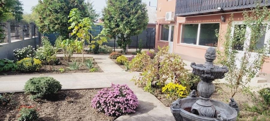 Casă cu 4 camere în Nicolae Bălcescu