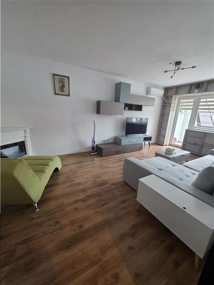 Apartament 2 camere, zona Sanpetru - 5