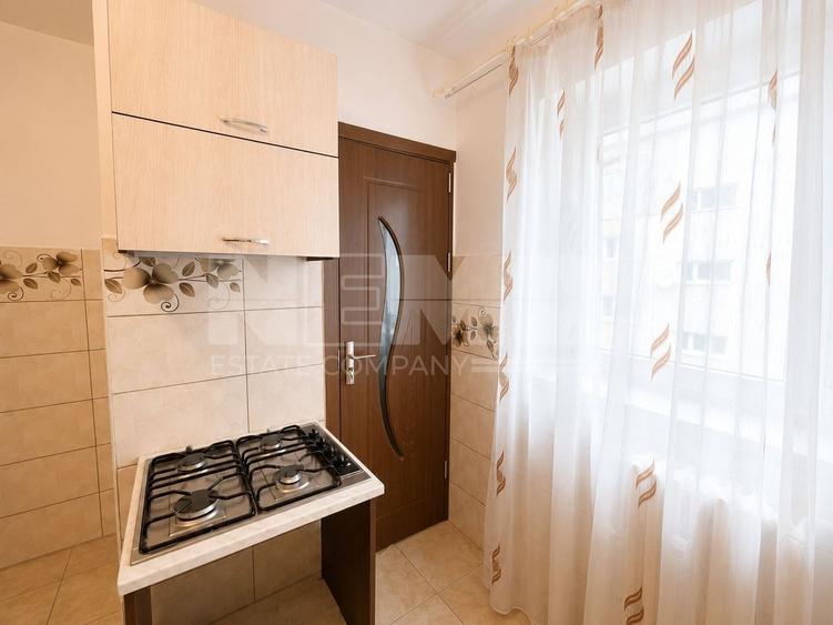 Apartament cu 2 camere semidecomandat, mobilat în Sud
