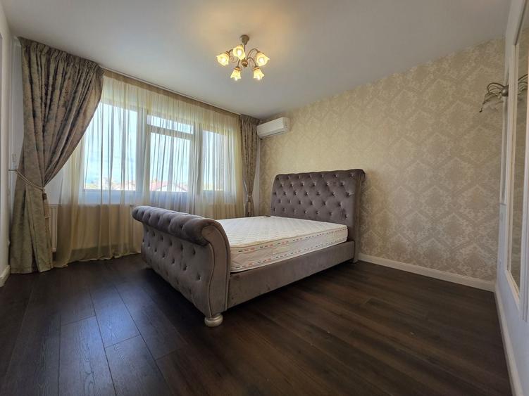 Casă individuală cu 7 camere cu Piscina în Central