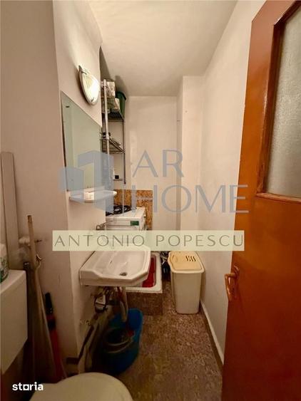 Apartament cu 4 camere decomandat în Malu Roșu