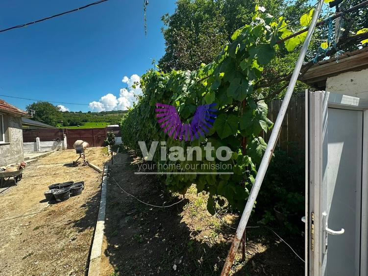 Casă individuală cu 3 camere cu Teren 800 Mp în Ruși
