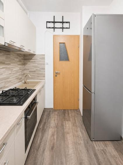 Apartament cu 2 camere decomandat, mobilat în Blumăna