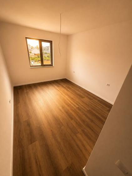 Apartament cu 2 camere decomandat în Parc Zăvoi