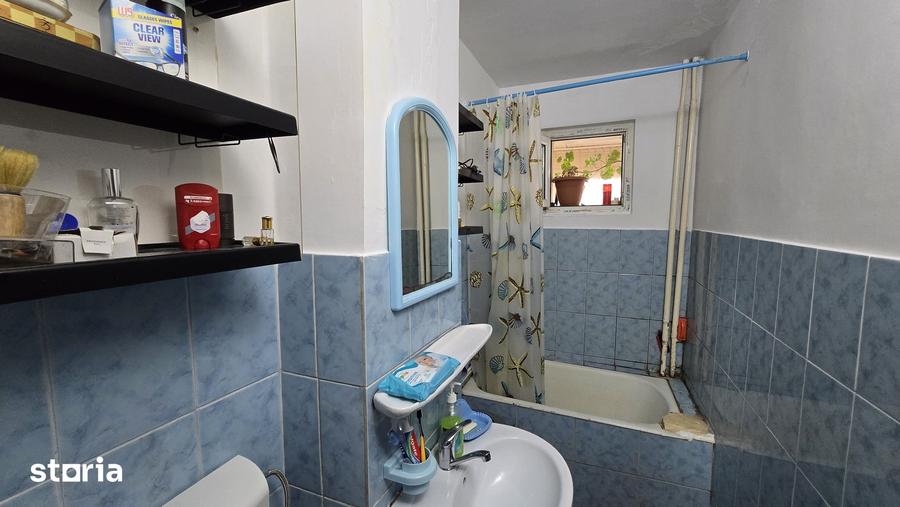Apartament cu 3 camere în Craiovei