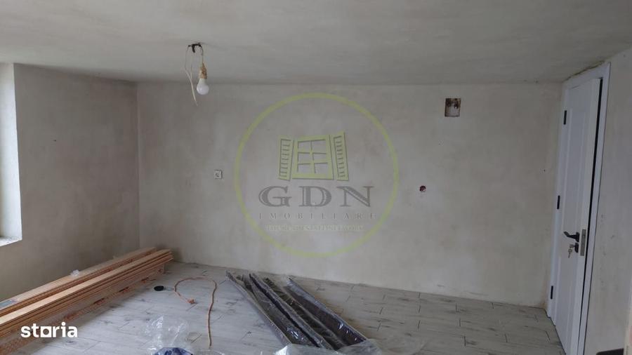 Casă cu 3 camere în Șura Mare